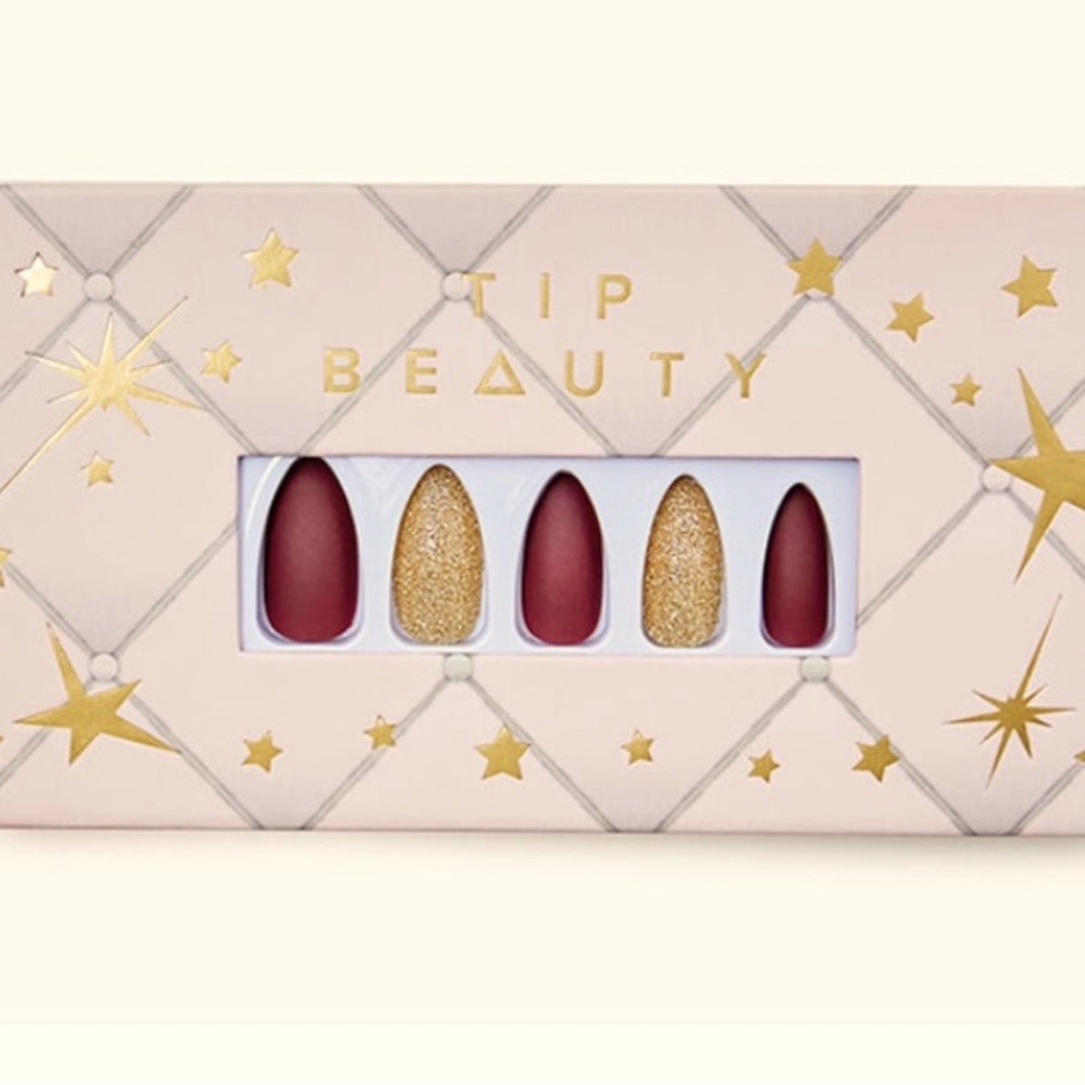 Tip Beauty- Matte Burgundy & Gold Nails.